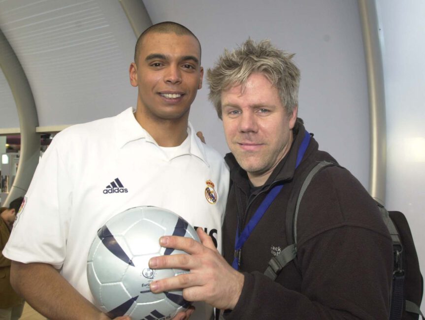 Foto Henning Scheffen Hannover 13.3.2005
CEBIT2005
copyright
HENNING SCHEFFEN ----WWW.SCHEFFEN.DE
FOTOGRAF
Mobiltelefon 0177/3193050
Axel - Springer Autorennummer 4004961 (HONORARPFLICHT)