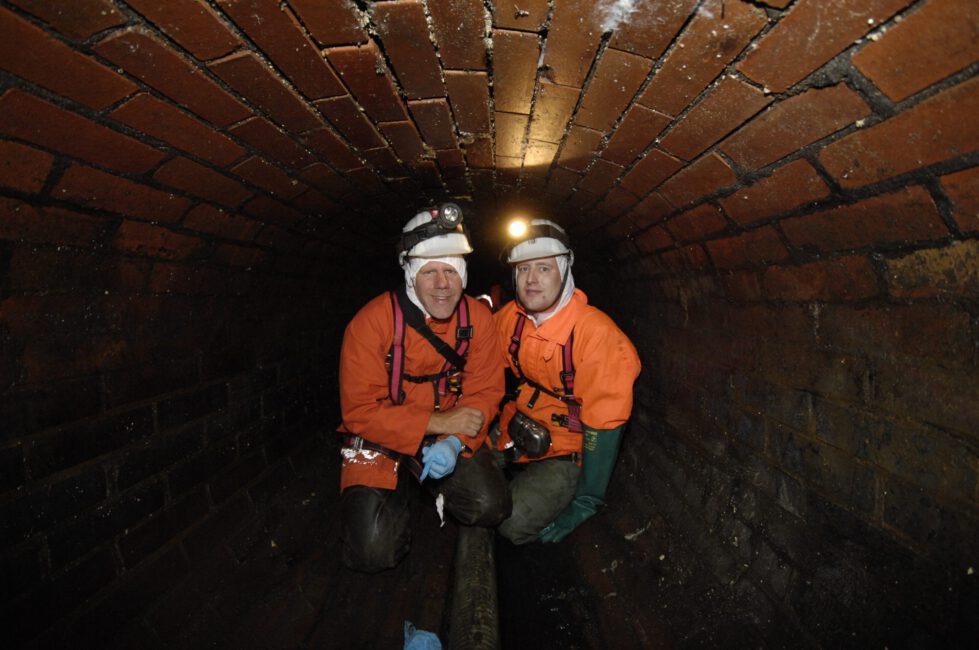 Jobwechsel
Kanalarbeiter Kanalreinigung
Stadtentwsserung
HENNiNG SCHEFFEN , FOTOGRAF
info@scheffen.de
WWW.SCHEFFEN.DE
Mobiltelefon 00491773193050
FRIEDRICH-ENGELS- STR. 31
30880 LAATZEN - REGION HANNOVER