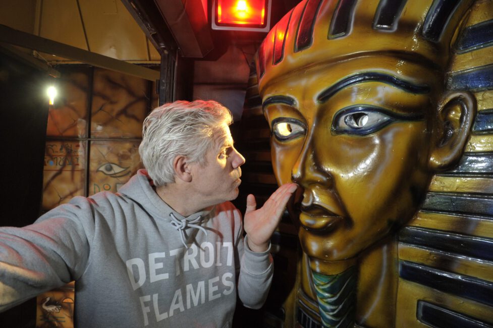 Hannover26.09.2014 WWW.SCHEFFEN.DE
Oktoberfest
Blick hinter die Kulissen
Namen ber Christian
Foto: HENNING SCHEFFEN PHOTOGRAPHY
MOBIL: 01773193050
WWW.SCHEFFEN.DE
info@SCHEFFEN.DE
Friedrich-Engels-Str. 31
30880 Laatzen
Region Hannover / Niedersachsen / GERMANY
Bankverbindung:
Sparkasse Hannover BLZ 25050180 Konto 25069276