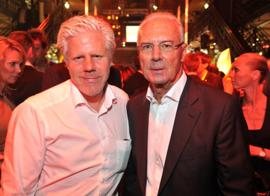 Hamburg12.08.2013 WWW.SCHEFFEN.DE
Sportbild Award
Fischauktionshalle
Foto: HENNING SCHEFFEN PHOTOGRAPHY
MOBIL: 01773193050
WWW.SCHEFFEN.DE
info@SCHEFFEN.DE
Friedrich-Engels-Str. 31
30880 Laatzen
Region Hannover / Niedersachsen / GERMANY
Bankverbindung:
Sparkasse Hannover BLZ 25050180 Konto 25069276