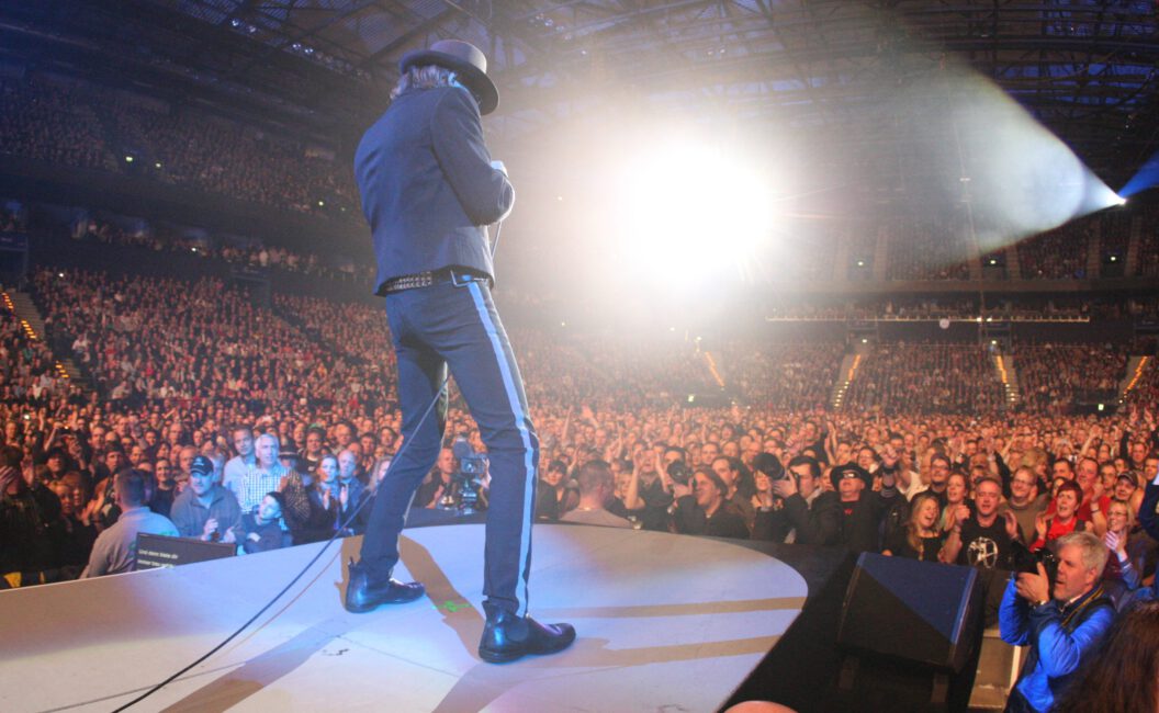 Hamburg 12.3.2012 WWW.SCHEFFEN.DE
Udo Lindenberg
O2 World
Foto: HENNING SCHEFFEN PHOTOGRAPHY
MOBIL: 01773193050
WWW.SCHEFFEN.DE
info@SCHEFFEN.DE
Friedrich-Engels-Str. 31
30880 Laatzen
Region Hannover / Niedersachsen / GERMANY
Bankverbindung:
Sparkasse Hannover BLZ 25050180 Konto 25069276